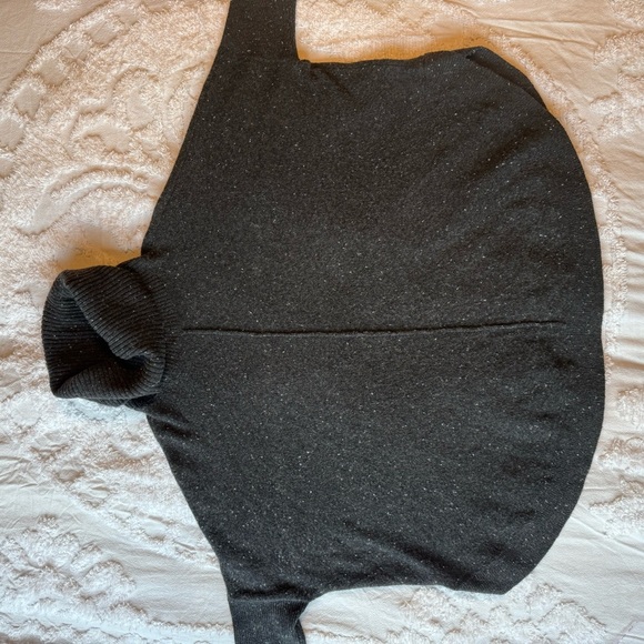 Gray Turtleneck funky sleeve oversized Sweater size M soft B8 - Picture 2 of 12